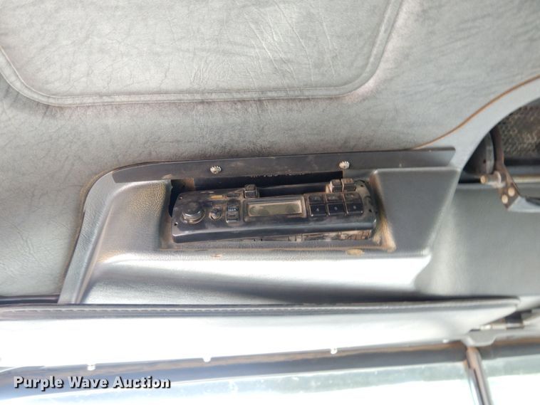 image for item DS1456 1997 Mack RD688S  dump truck