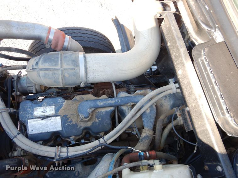 image for item DS1456 1997 Mack RD688S  dump truck