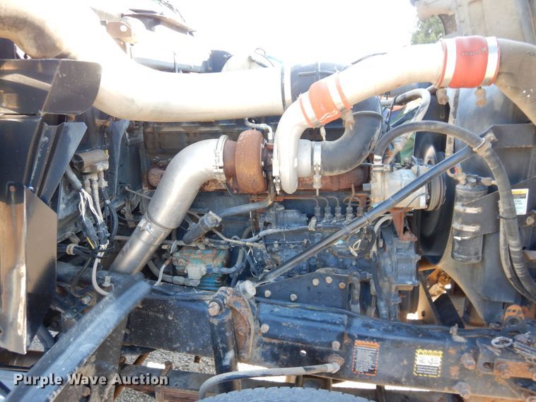 image for item DS1456 1997 Mack RD688S  dump truck