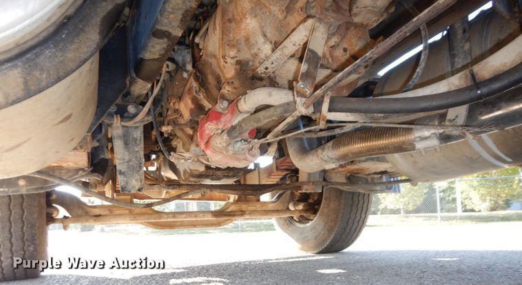 image for item DS1456 1997 Mack RD688S  dump truck