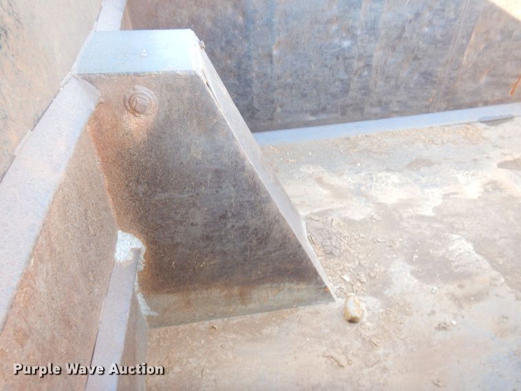 image for item DS1456 1997 Mack RD688S  dump truck