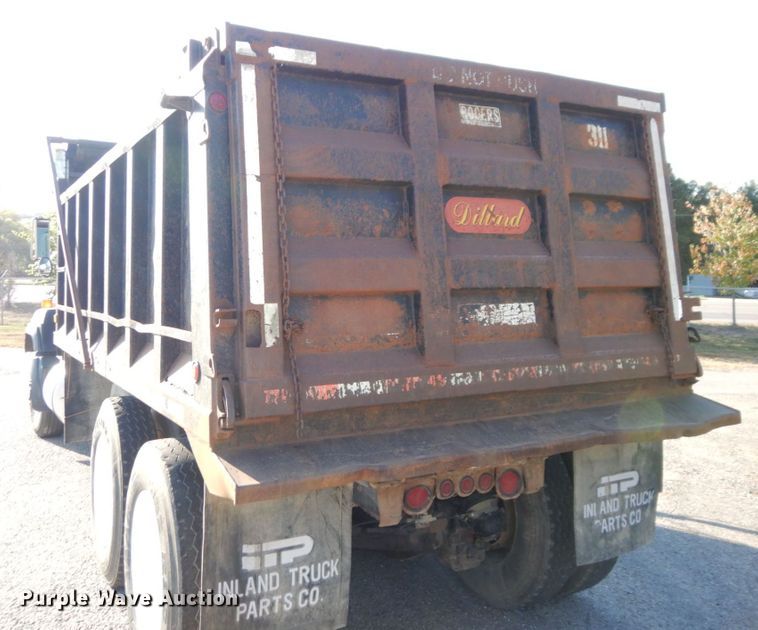 image for item DS1456 1997 Mack RD688S  dump truck