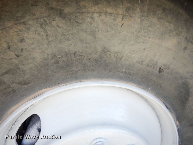 image for item DS1456 1997 Mack RD688S  dump truck