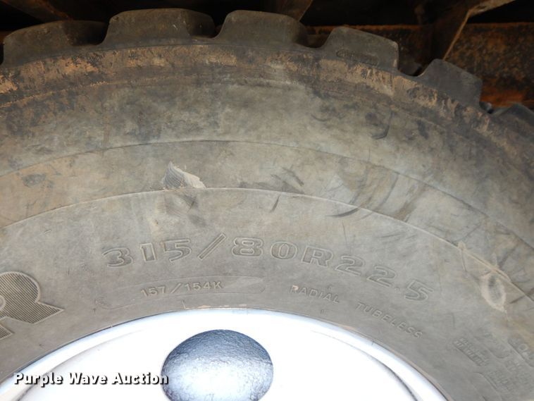 image for item DS1456 1997 Mack RD688S  dump truck