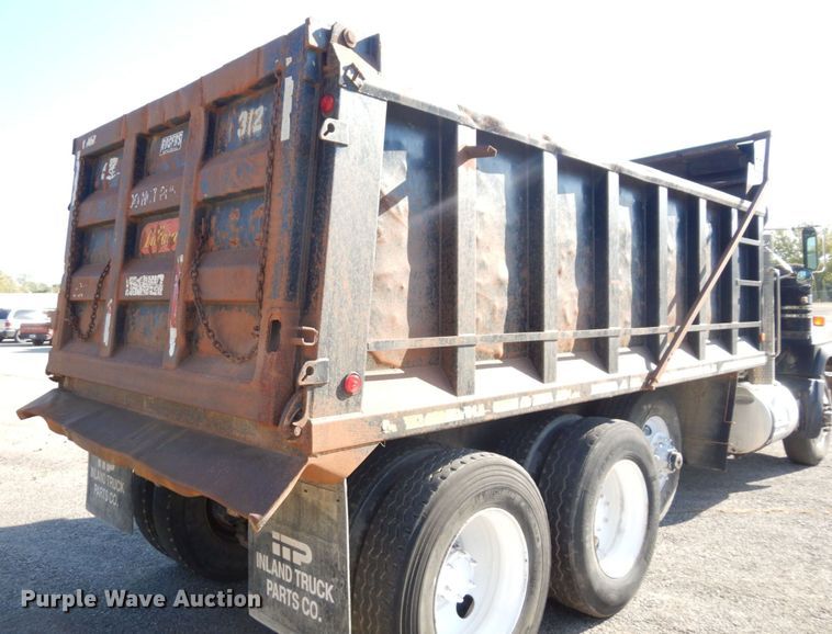 image for item DS1457 1997 Mack RD688S  dump truck