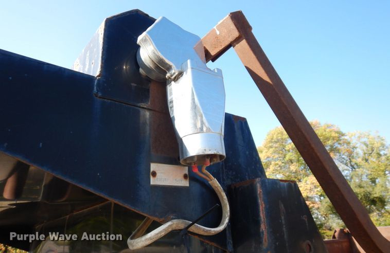 image for item DS1457 1997 Mack RD688S  dump truck