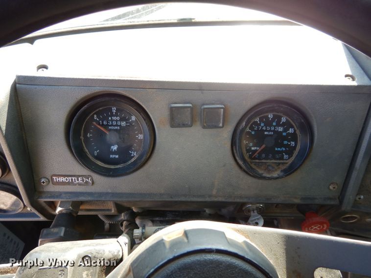 image for item DS1457 1997 Mack RD688S  dump truck