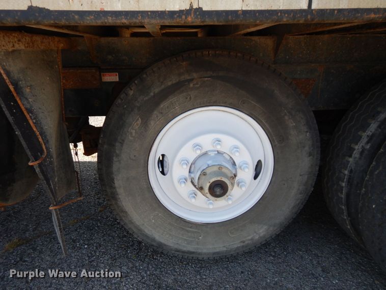 image for item DS1457 1997 Mack RD688S  dump truck
