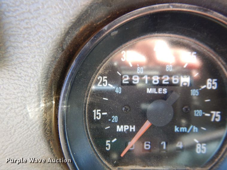 image for item DS1458 1997 Mack RD688S  dump truck