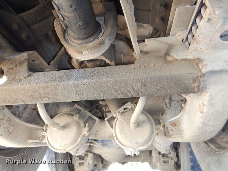 image for item DS1458 1997 Mack RD688S  dump truck