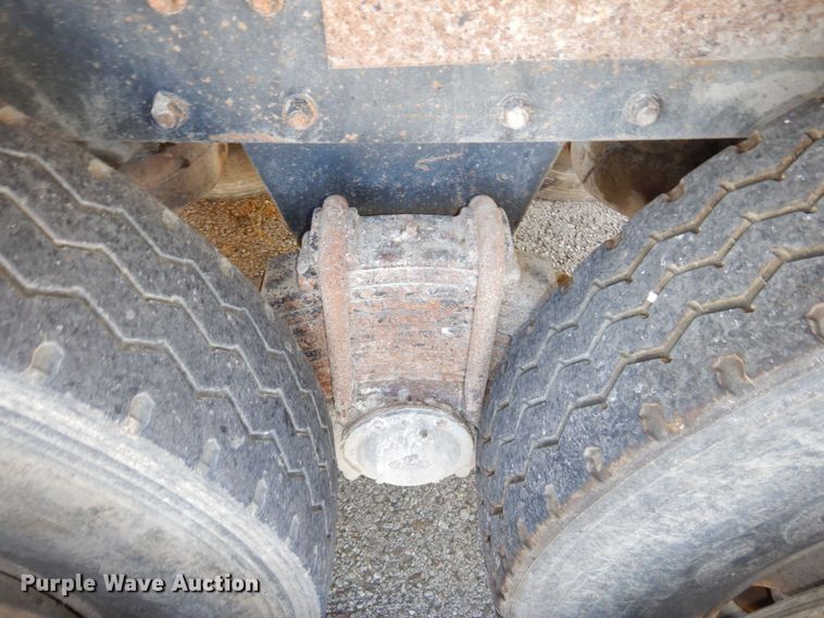 image for item DS1458 1997 Mack RD688S  dump truck