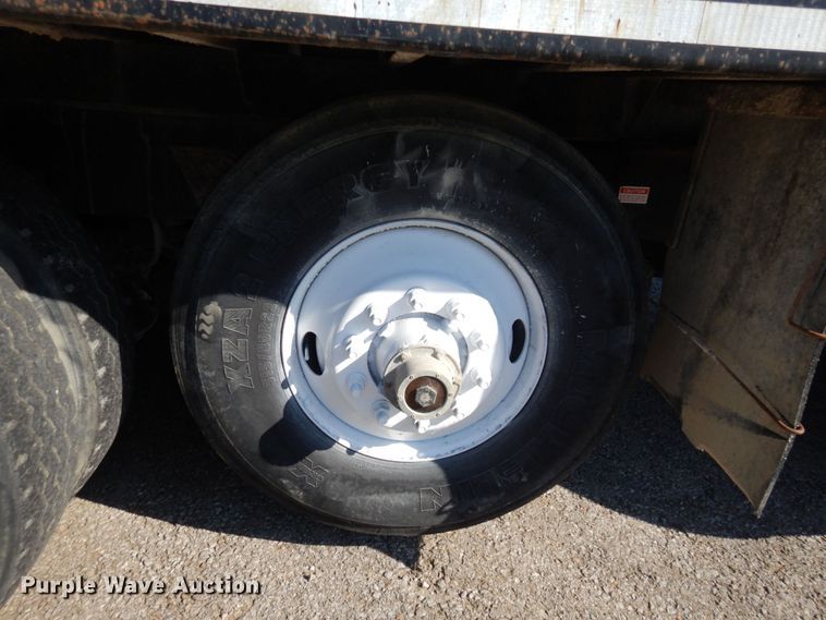 image for item DS1458 1997 Mack RD688S  dump truck