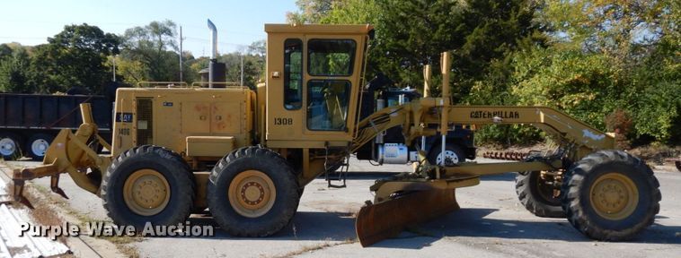 image for item DS1459 1993 Caterpillar 140G  motor grader