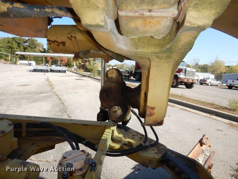 image for item DS1459 1993 Caterpillar 140G  motor grader