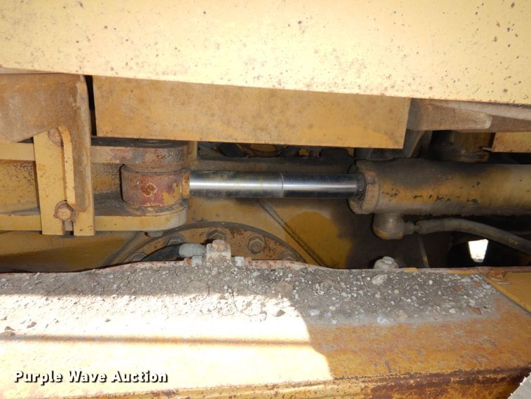 image for item DS1459 1993 Caterpillar 140G  motor grader