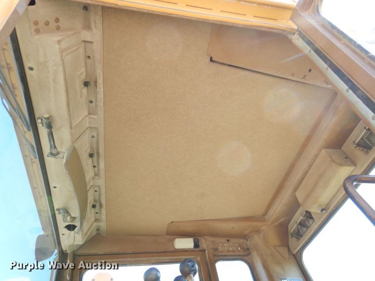 image for item DS1459 1993 Caterpillar 140G  motor grader