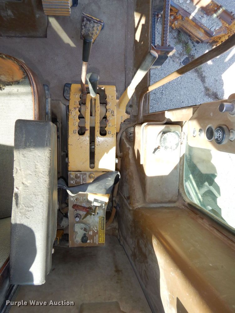 image for item DS1459 1993 Caterpillar 140G  motor grader