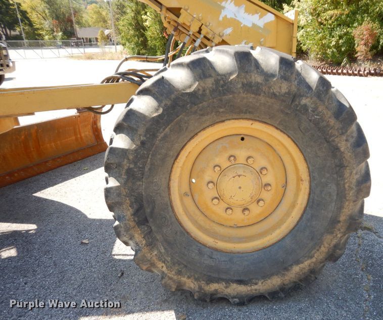 image for item DS1459 1993 Caterpillar 140G  motor grader