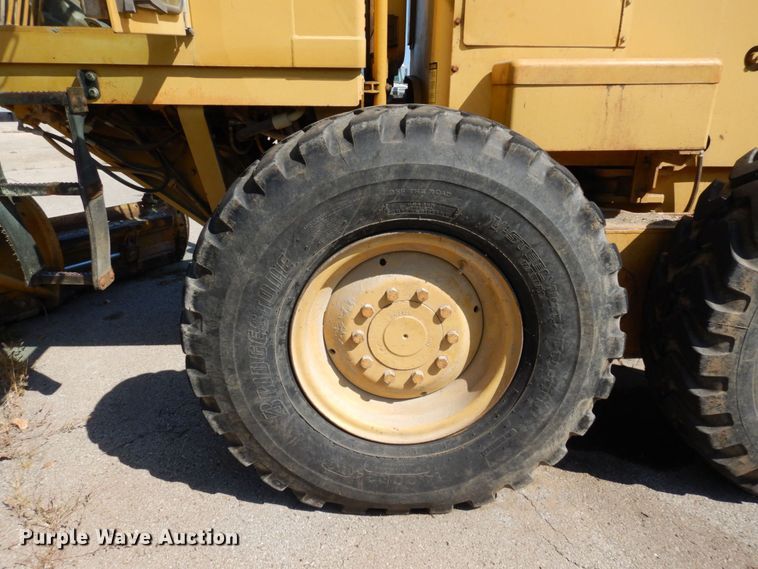 image for item DS1459 1993 Caterpillar 140G  motor grader