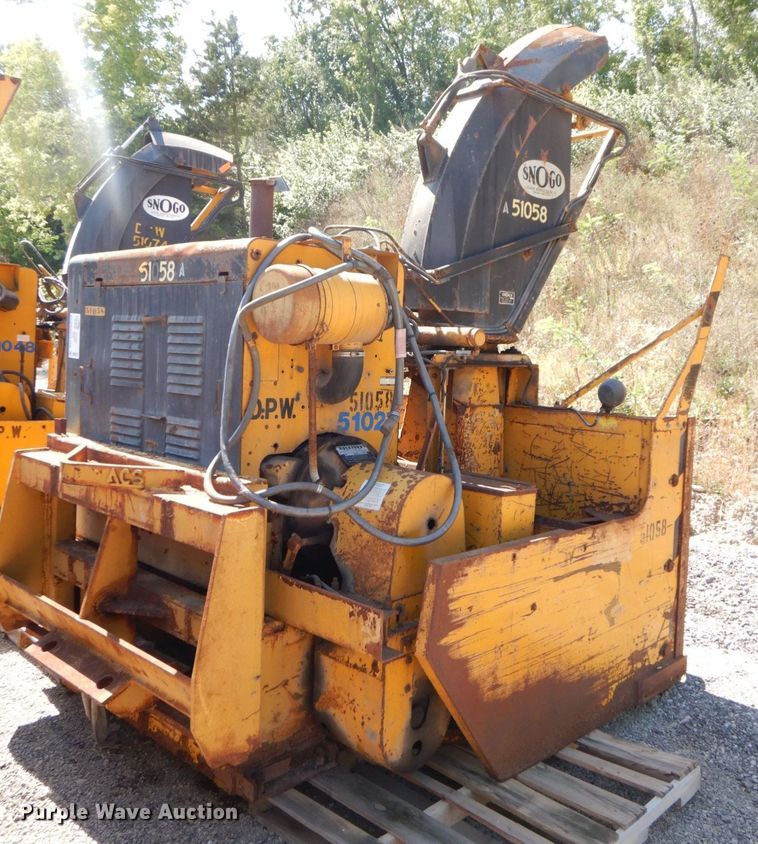 image for item DS8217 Klauer SnoGo MP3D  snow blower