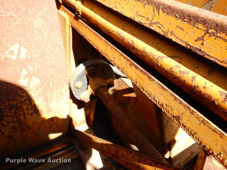 image for item DS8217 Klauer SnoGo MP3D  snow blower