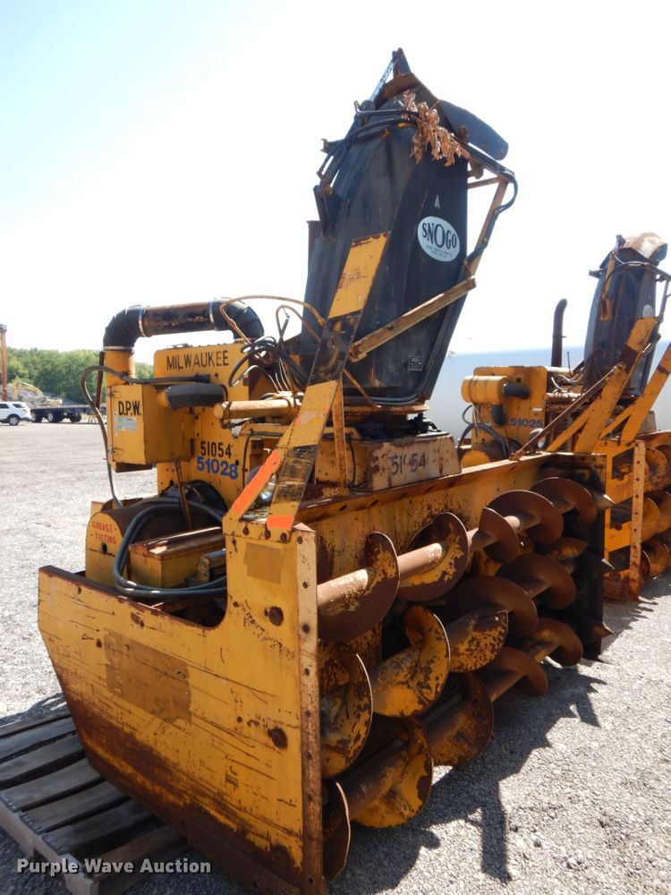 image for item DS8218 Klauer SnoGo MP3D  snow blower