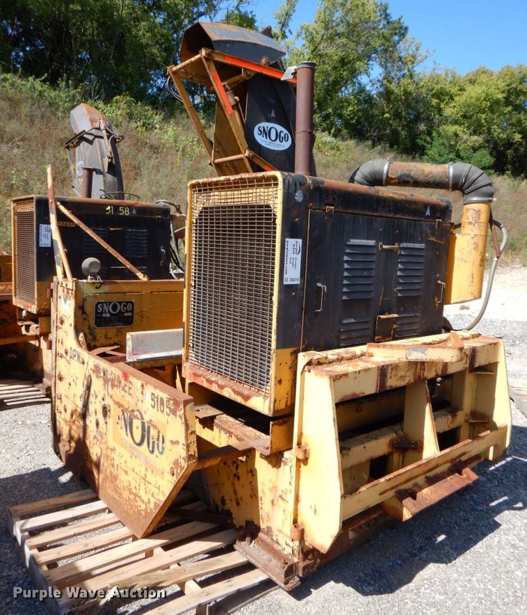 image for item DS8218 Klauer SnoGo MP3D  snow blower