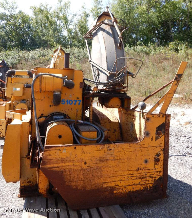 image for item DS8220 Klauer SnoGo MP3D  snow blower