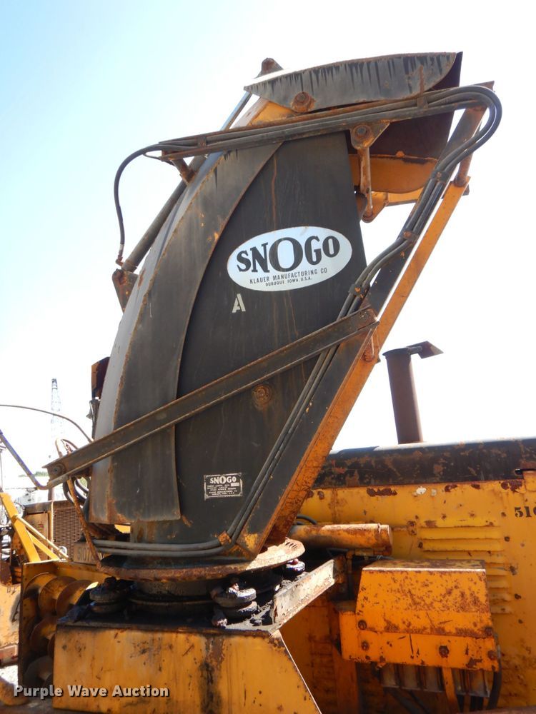 image for item DS8220 Klauer SnoGo MP3D  snow blower