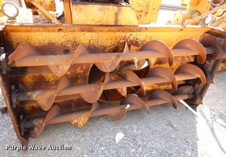 image for item DS8220 Klauer SnoGo MP3D  snow blower