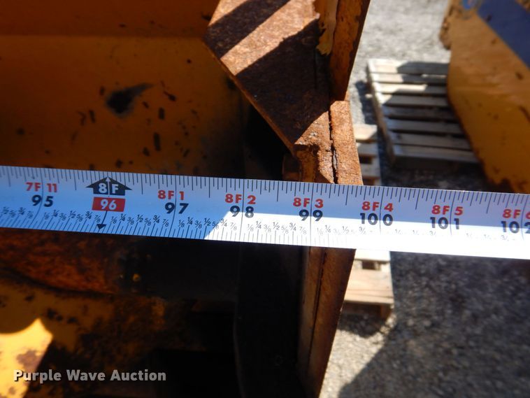 image for item DS8220 Klauer SnoGo MP3D  snow blower