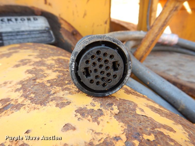 image for item DS8220 Klauer SnoGo MP3D  snow blower