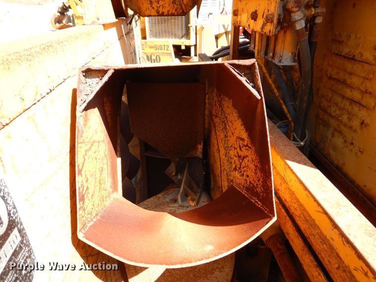 image for item DS8220 Klauer SnoGo MP3D  snow blower