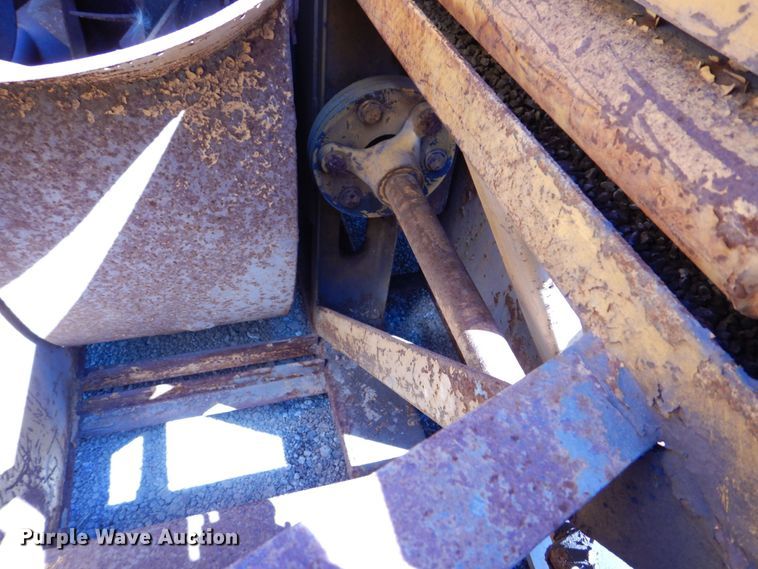 image for item DS8220 Klauer SnoGo MP3D  snow blower