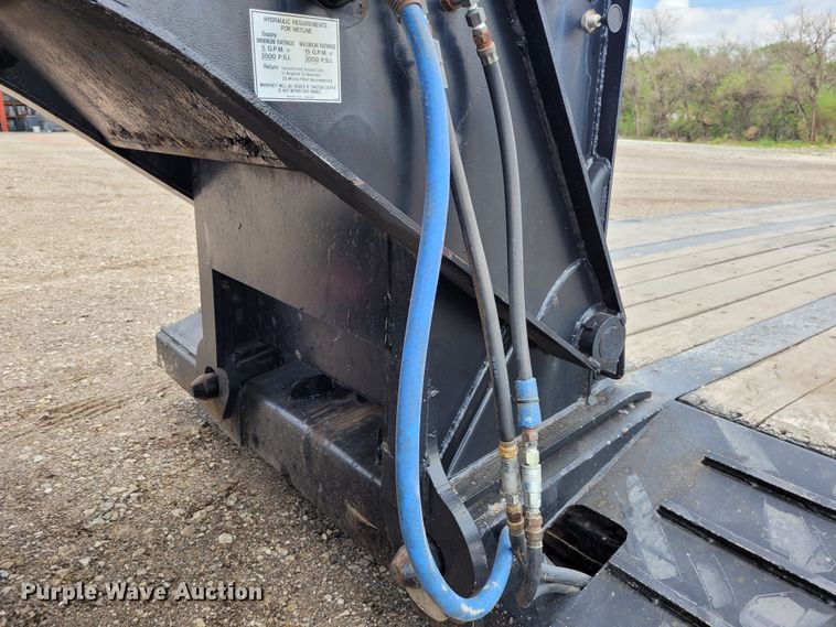 image for item FC9116 2006 Talbert  lowboy equipment trailer