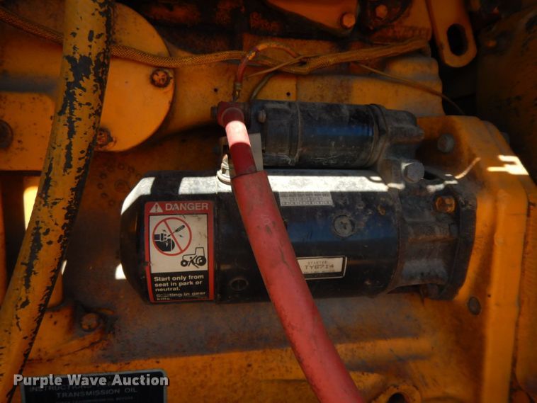 image for item HF9389 1988 John Deere 770BH  motor grader