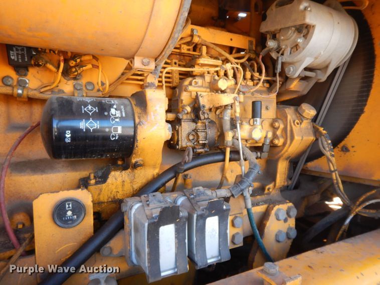 image for item HF9389 1988 John Deere 770BH  motor grader