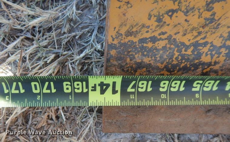 image for item HF9389 1988 John Deere 770BH  motor grader