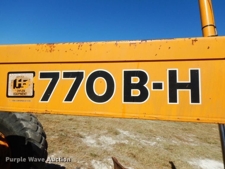 image for item HF9389 1988 John Deere 770BH  motor grader
