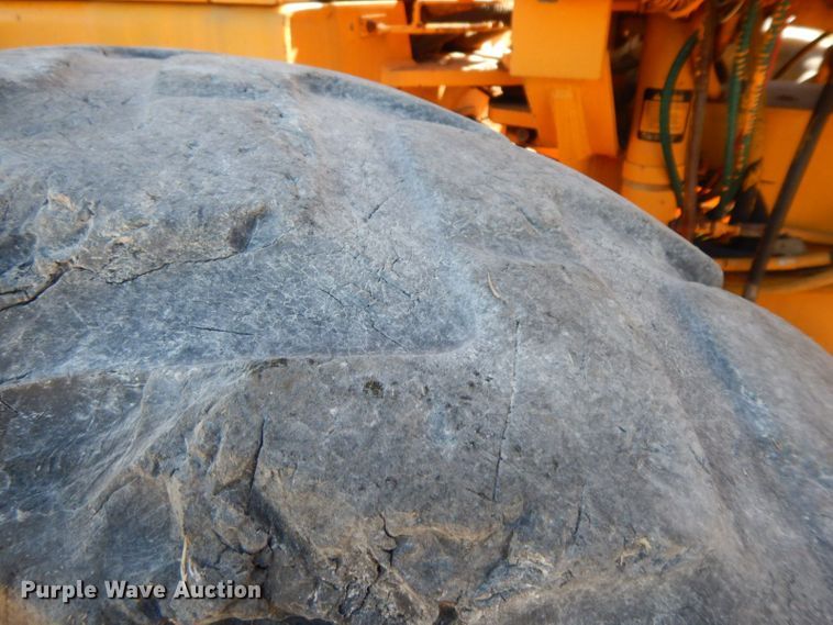 image for item HF9389 1988 John Deere 770BH  motor grader