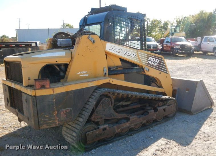 image for item HF9395 2005 ASV RC100  tracked skid steer loader