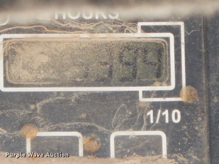 image for item HF9395 2005 ASV RC100  tracked skid steer loader