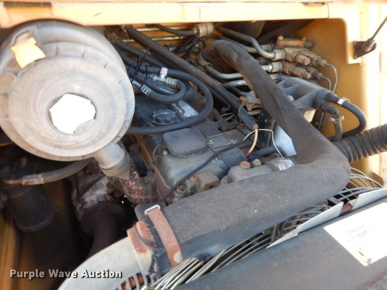 image for item HF9395 2005 ASV RC100  tracked skid steer loader