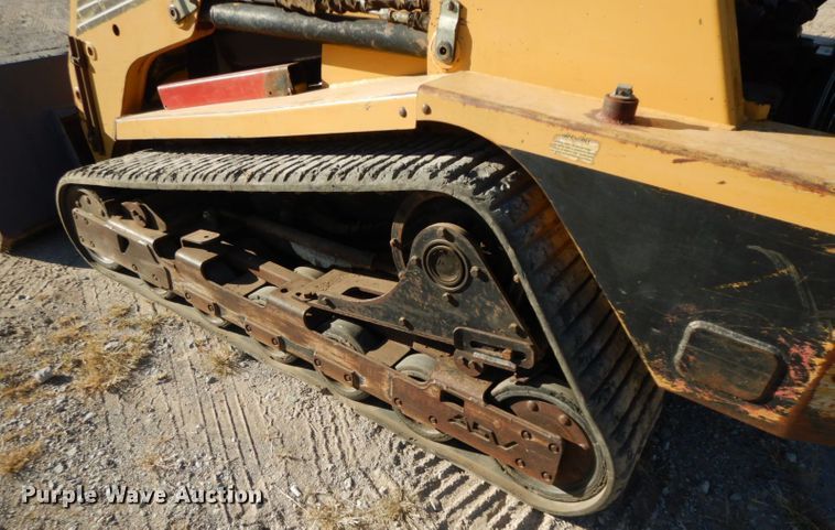 image for item HF9395 2005 ASV RC100  tracked skid steer loader