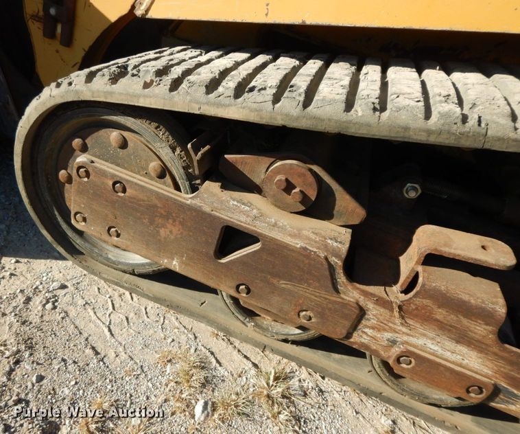 image for item HF9395 2005 ASV RC100  tracked skid steer loader