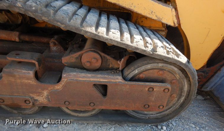 image for item HF9395 2005 ASV RC100  tracked skid steer loader