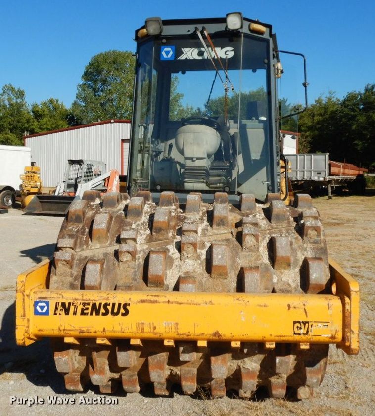 image for item HF9396 Intensus CV80D  single drum vibratory roller