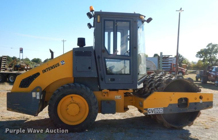 image for item HF9396 Intensus CV80D  single drum vibratory roller