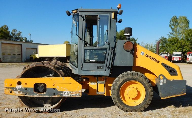 image for item HF9396 Intensus CV80D  single drum vibratory roller