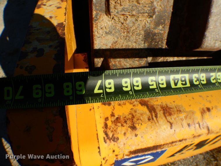 image for item HF9396 Intensus CV80D  single drum vibratory roller